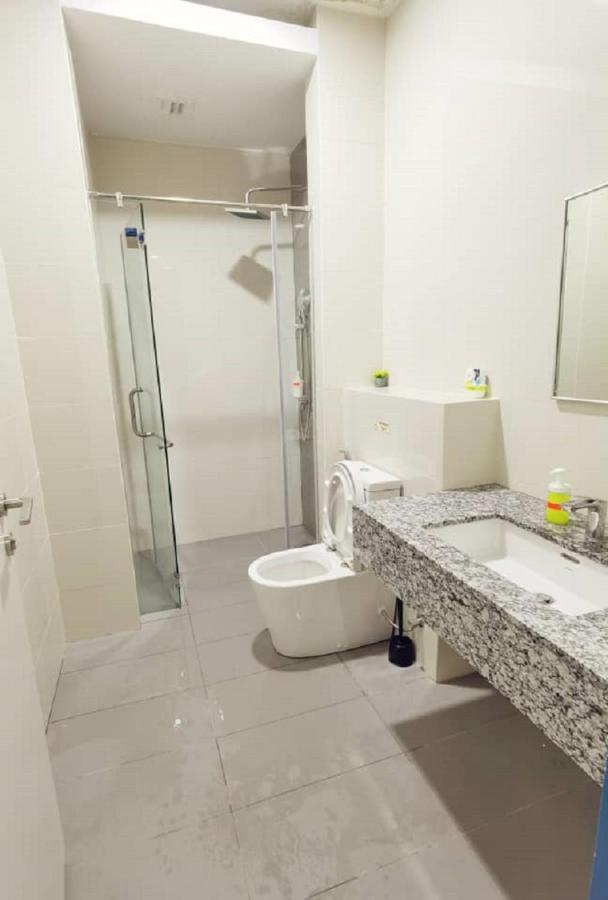 The Azure Residences 3A Paradigm Mall Pj 83A By Warm Home Petaling Jaya Exterior photo
